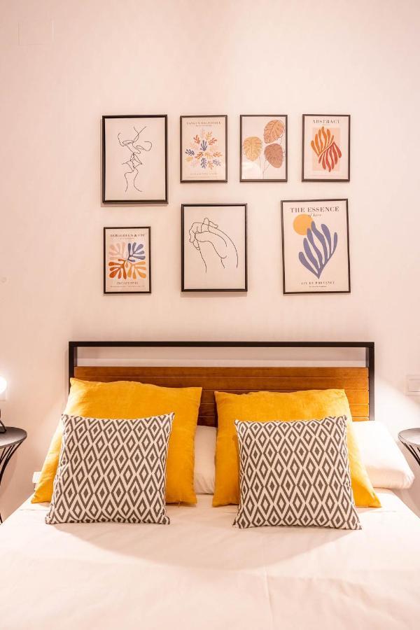 Palacios Malaver Suite Home เซบีญา ภายนอก รูปภาพ