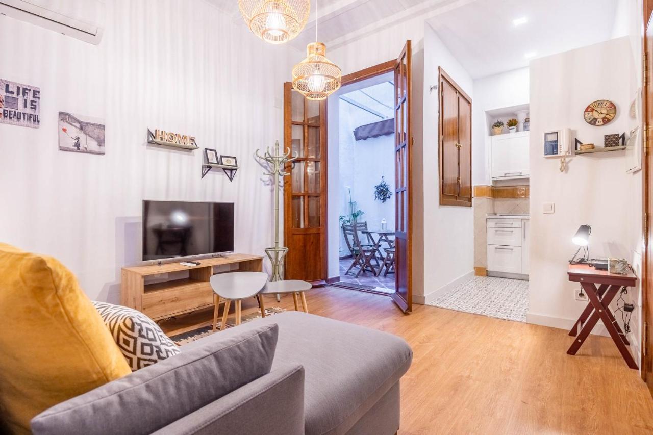 Palacios Malaver Suite Home เซบีญา ภายนอก รูปภาพ