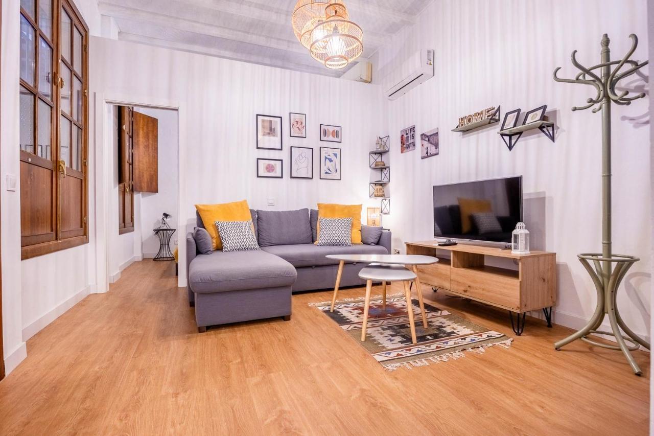 Palacios Malaver Suite Home เซบีญา ภายนอก รูปภาพ