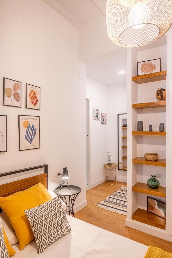 Palacios Malaver Suite Home เซบีญา ภายนอก รูปภาพ